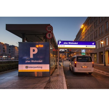 Parking pod Placem Wolności (Poznań)